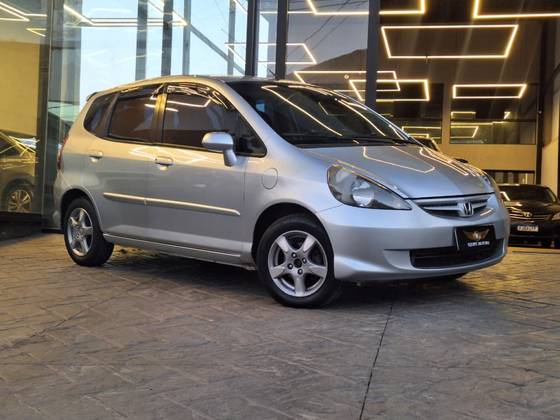 HONDA FIT 1.4 LX 8V FLEX 4P MANUAL HONDA FIT 1.4 LX 8V FLEX 4P MANUAL